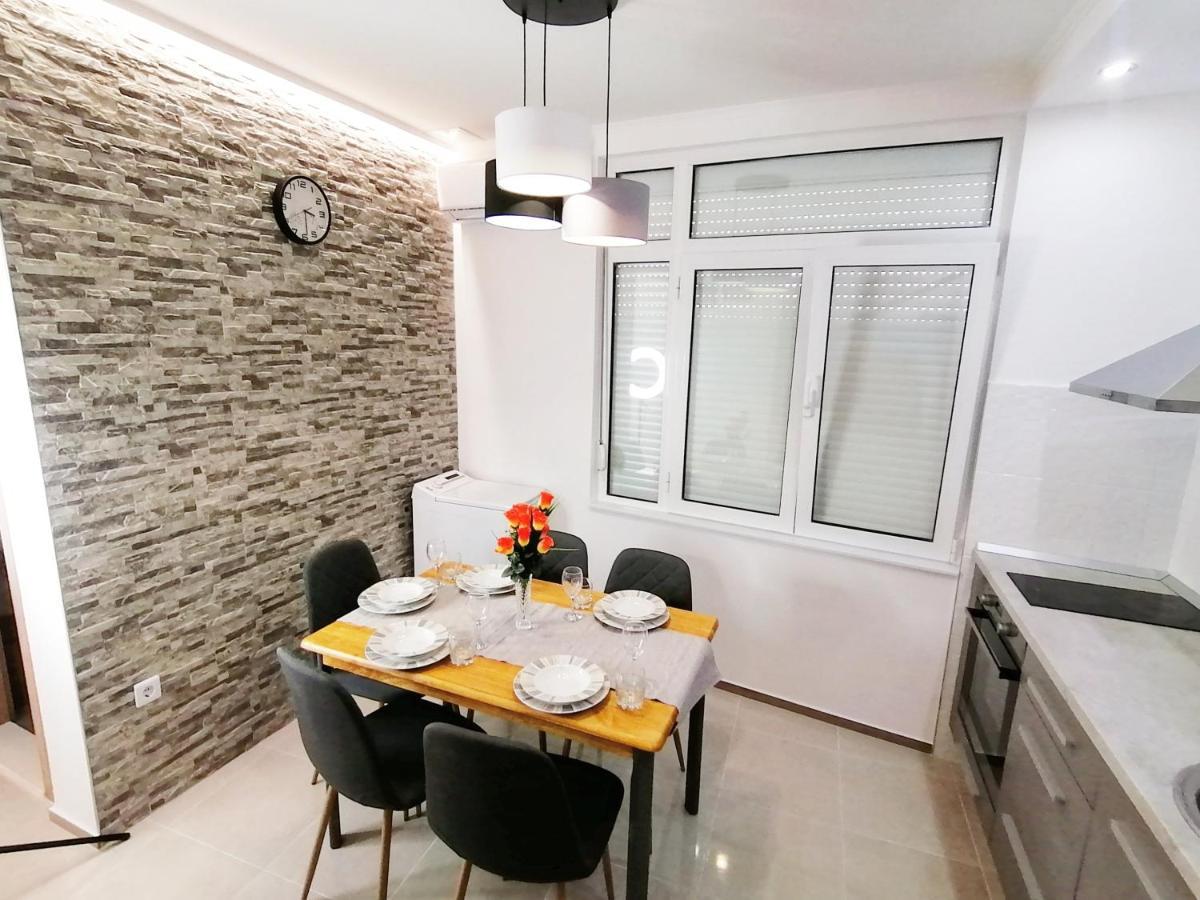 Apartmani Buljubasic Baška Voda Extérieur photo