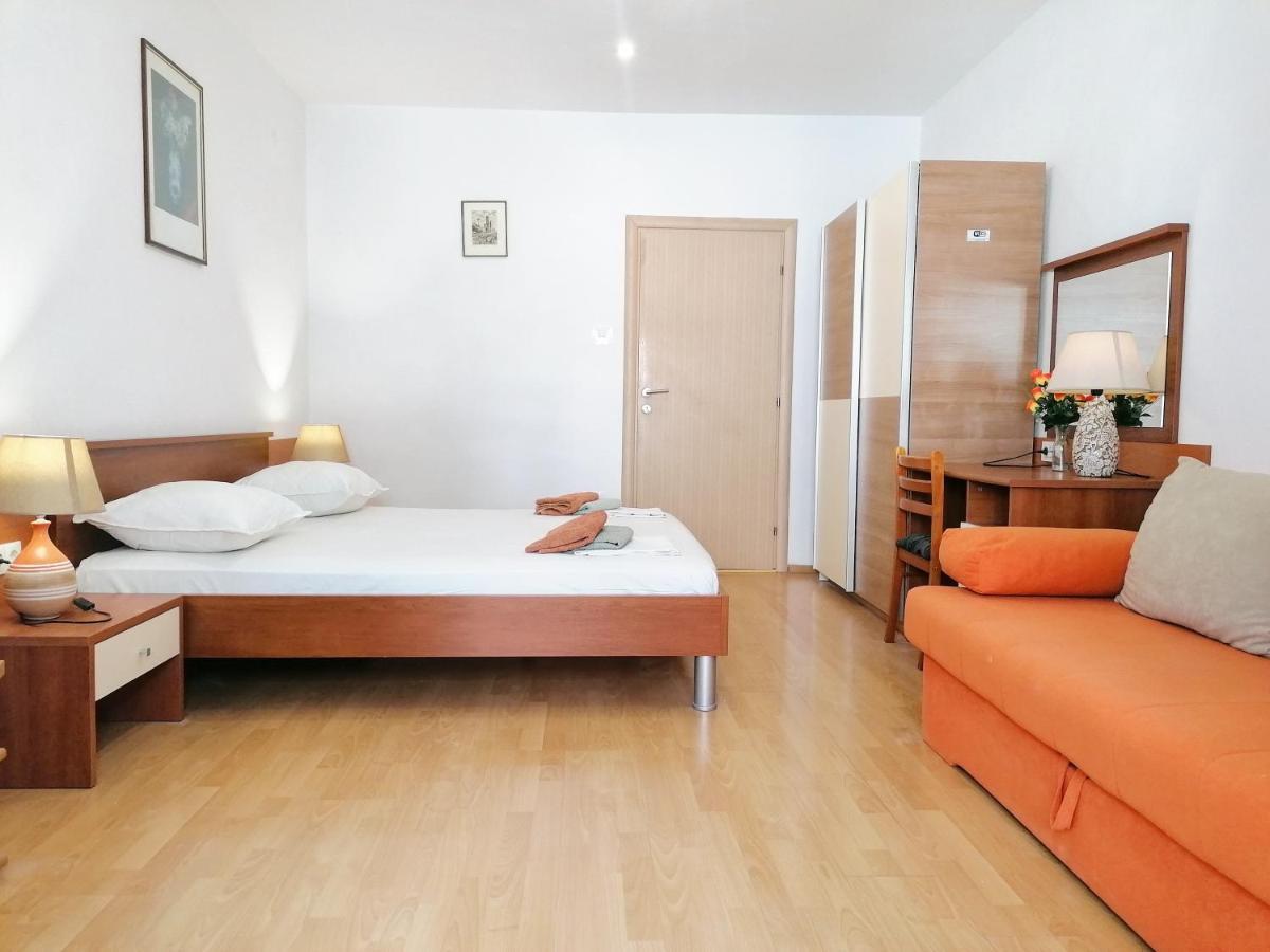 Apartmani Buljubasic Baška Voda Extérieur photo