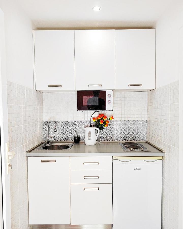Apartmani Buljubasic Baška Voda Extérieur photo