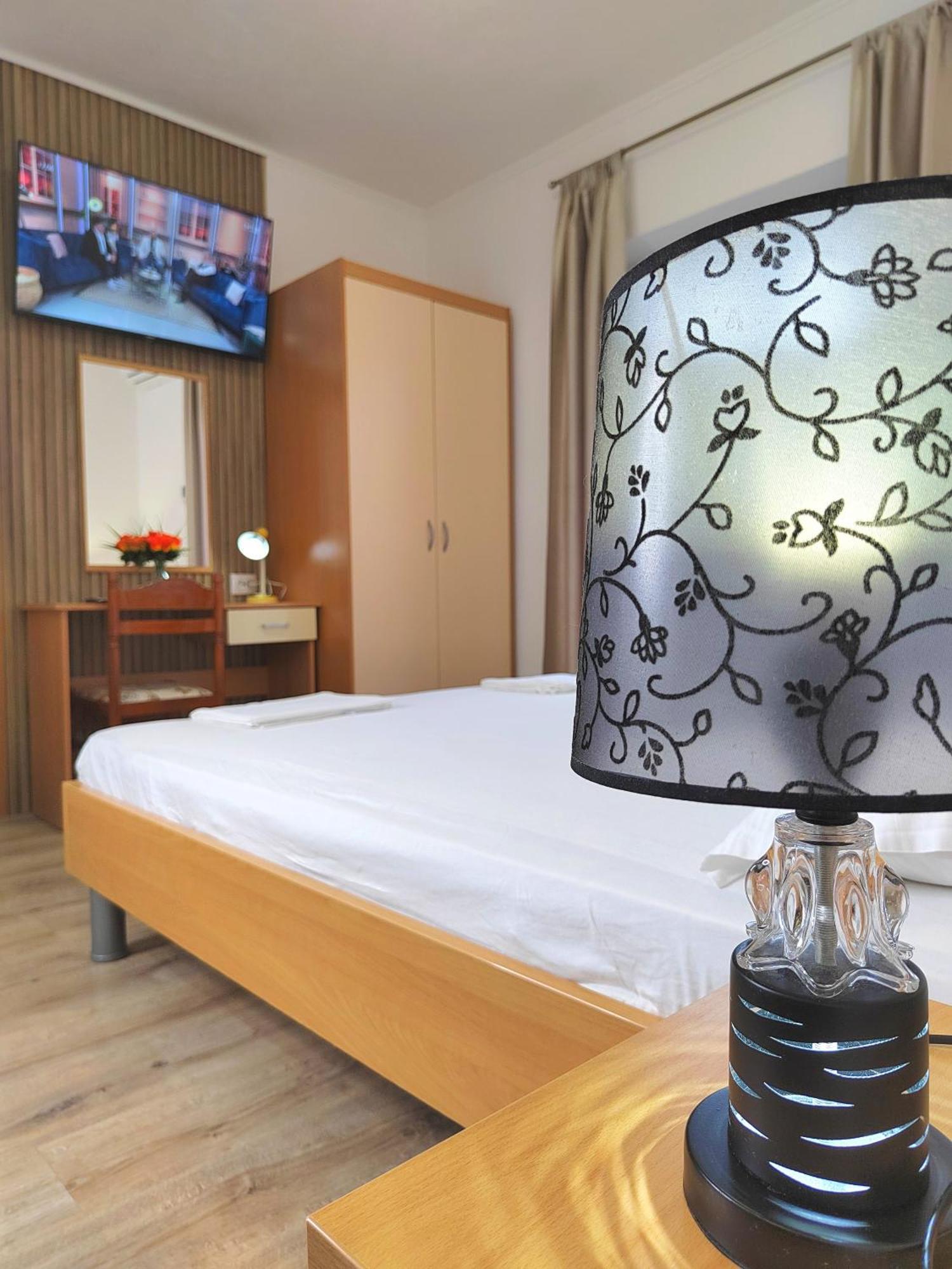Apartmani Buljubasic Baška Voda Extérieur photo