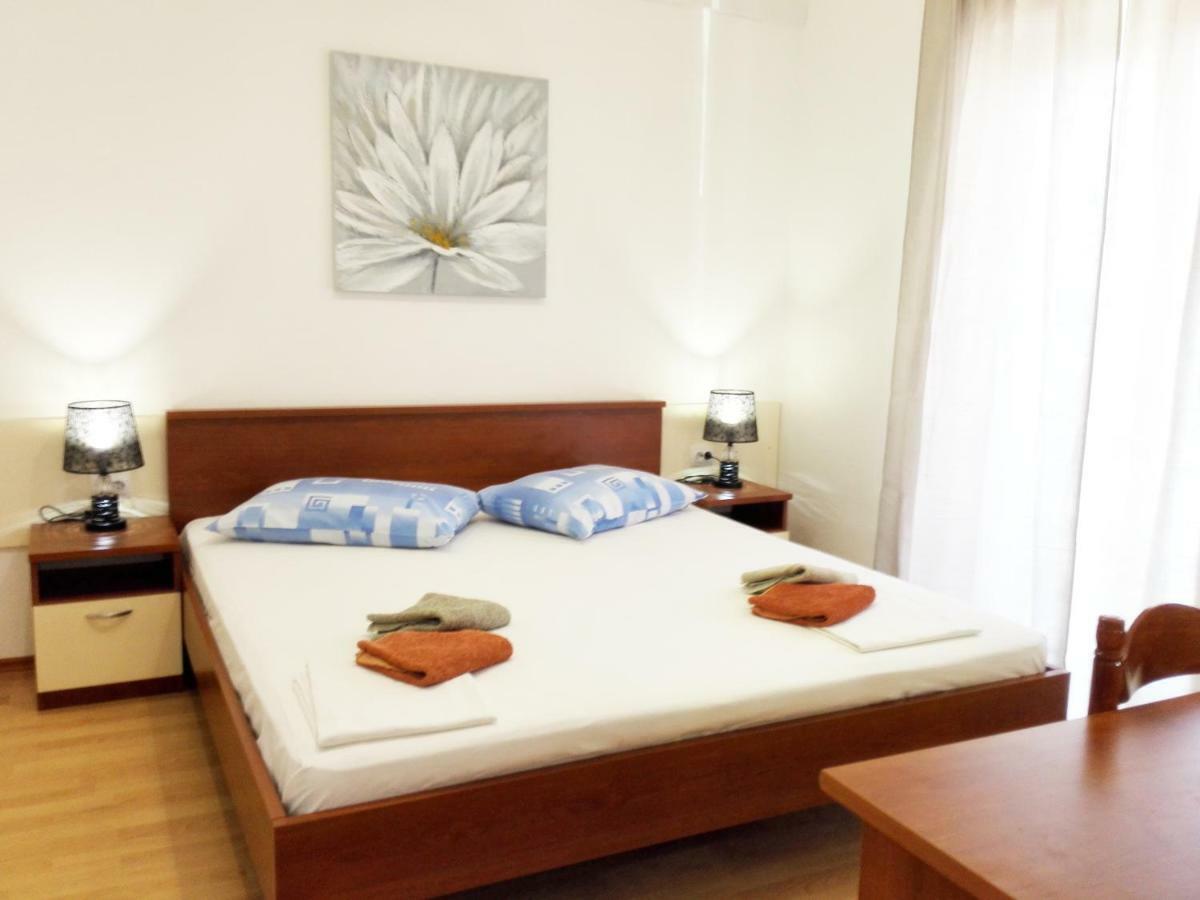 Apartmani Buljubasic Baška Voda Extérieur photo